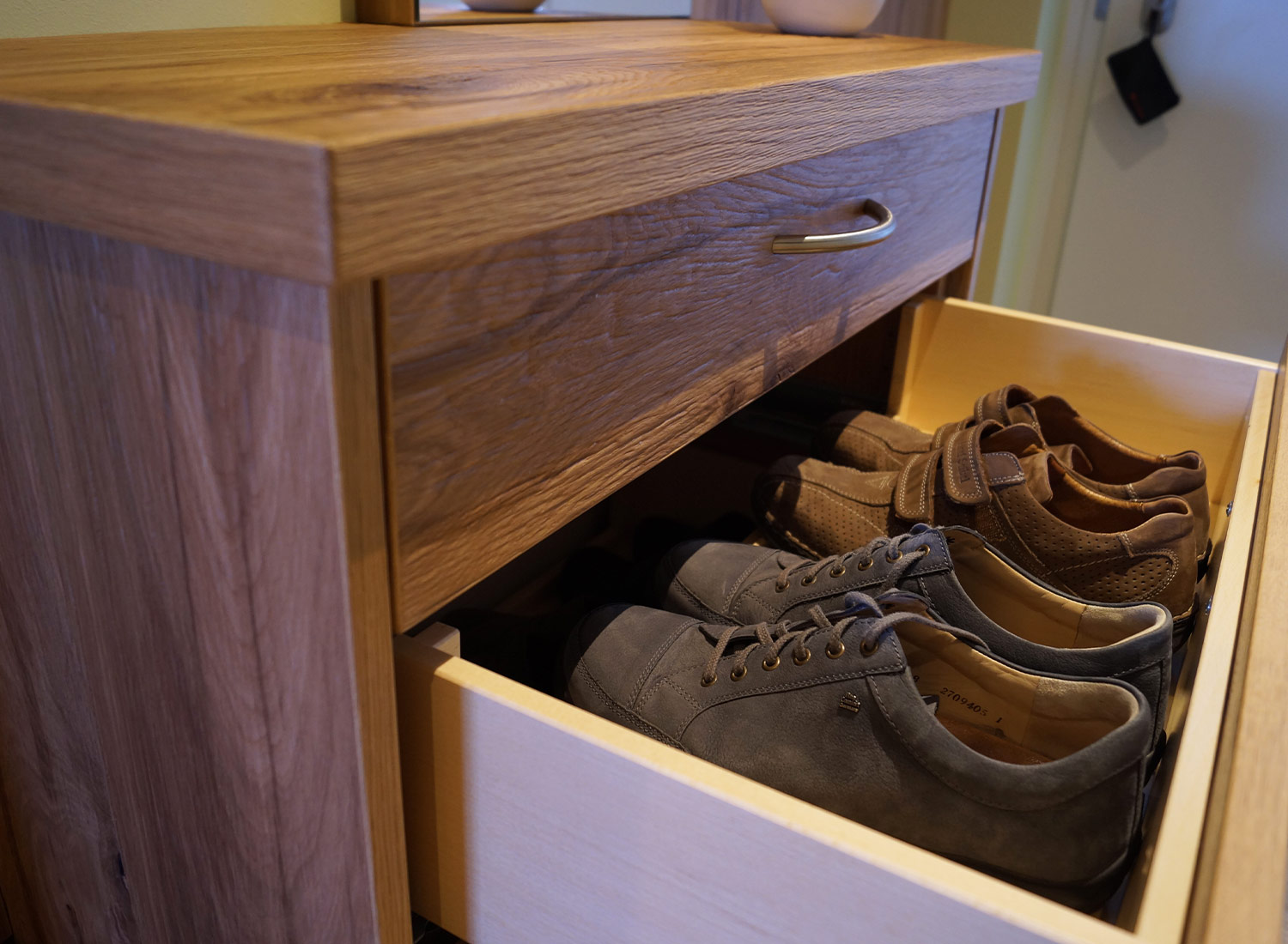 Schuhkasten in Garderobe